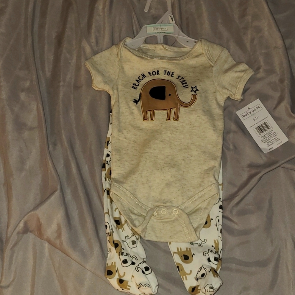 Baby 2 piece, Cream with Elehan Prints, 0-3 months